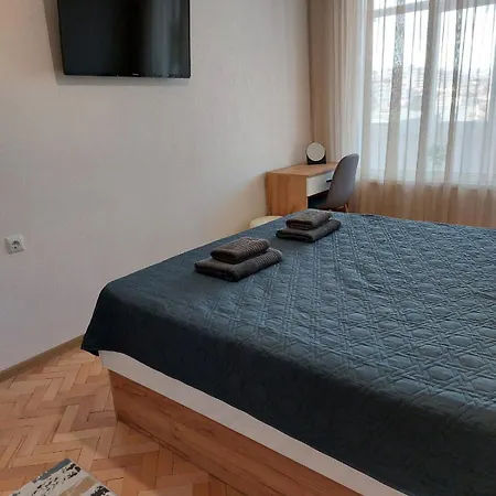 Апартамент Riverview