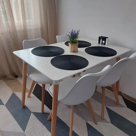 Апартамент Riverview *
